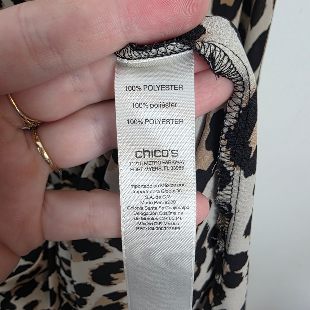 Chicos Leopard Print Tunic Blouse V-Neck Roll Tab Sleeve Tan Black Size 3 (XL) - Picture 5 of 9